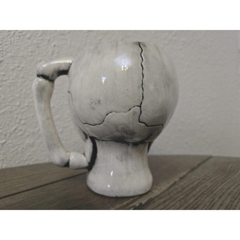 Vintage Handthrown Ceramic Skull Mug Votive Candle Holder Spooky Halloween Decor - Picture 6 of 13